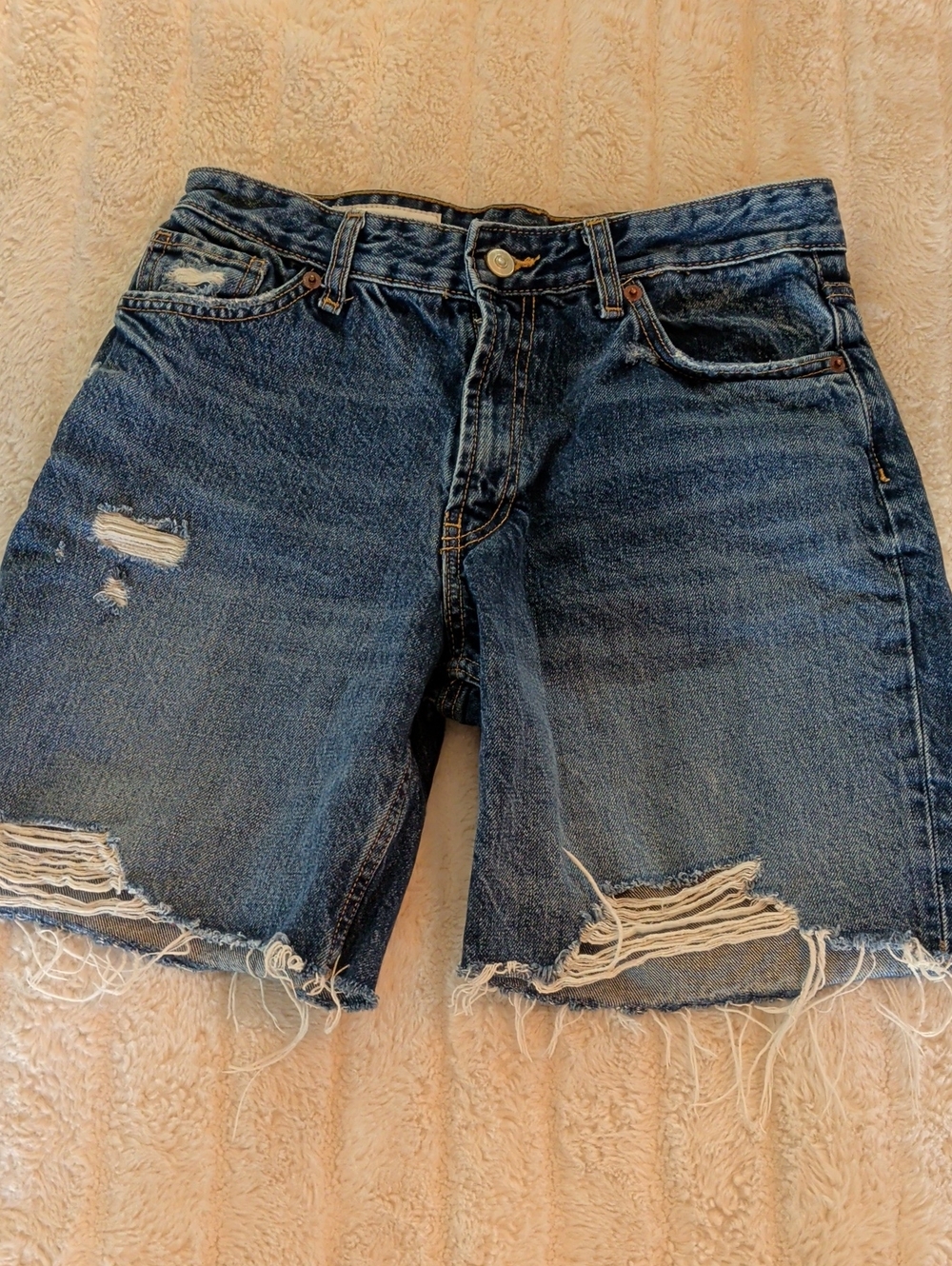 Zara Distressed Denim Women’s Shorts - Blue